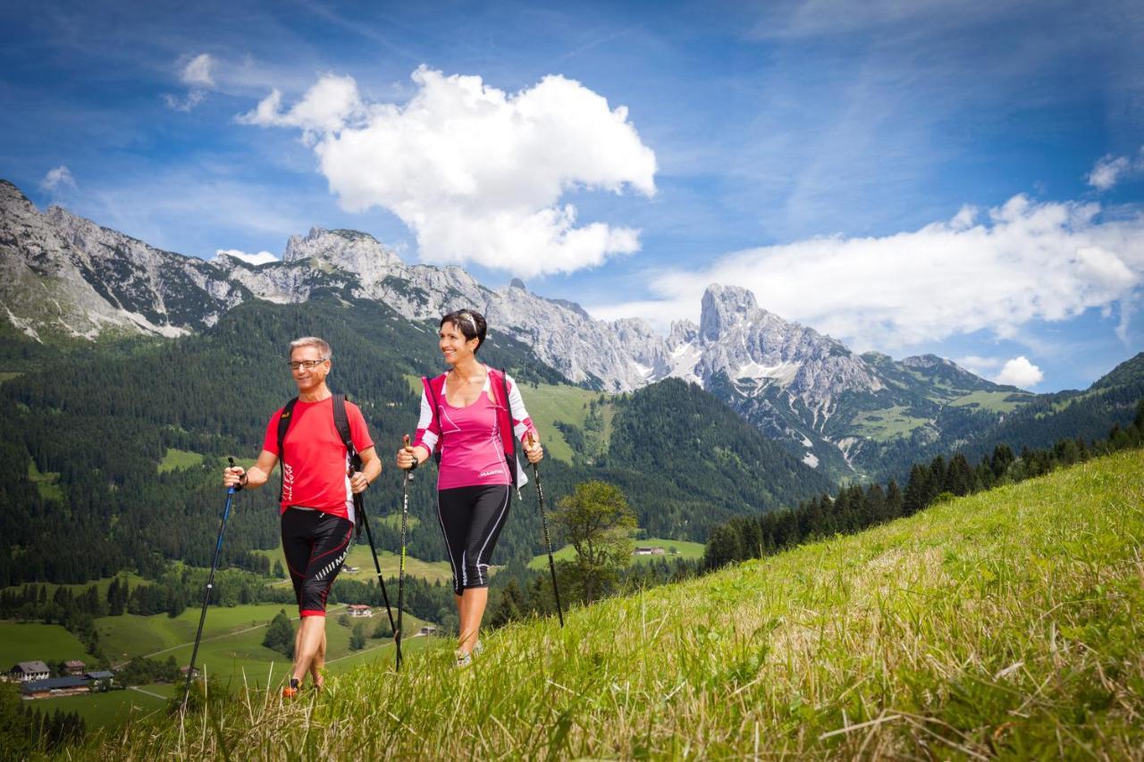 Alpenhaus Donnerkogel Apartment อันนาแบร์ อิม ลัมเมอร์ทาล ภายนอก รูปภาพ